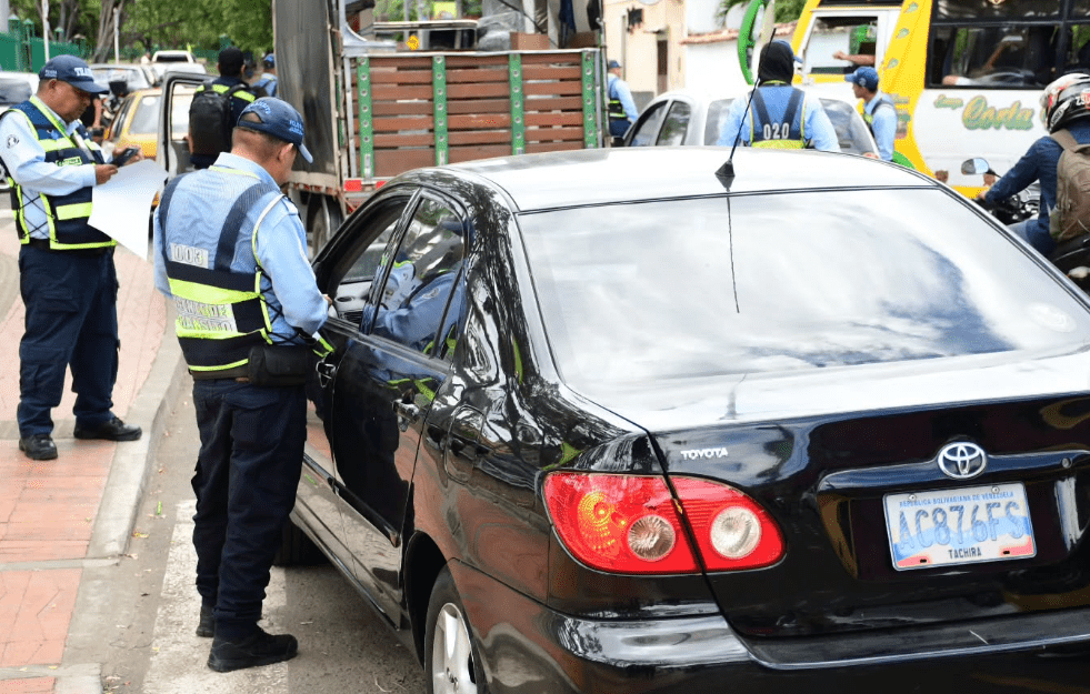 Puestos de control contra la ilegalidad en el transporte público