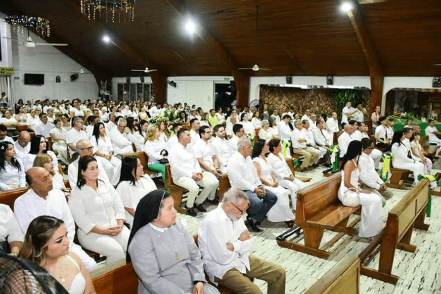 Con Orgullo acompañamos la eucaristía de celebración de 40 años